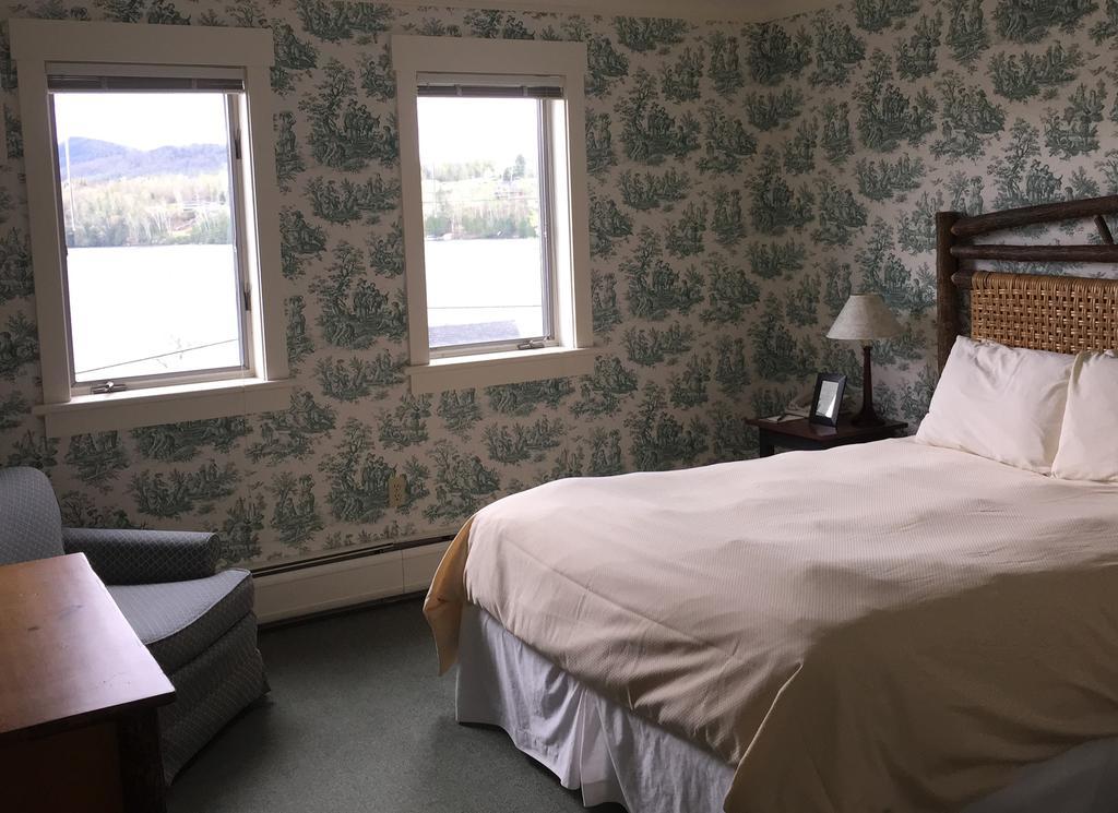 Willoughvale Inn Westmore Newport Room photo